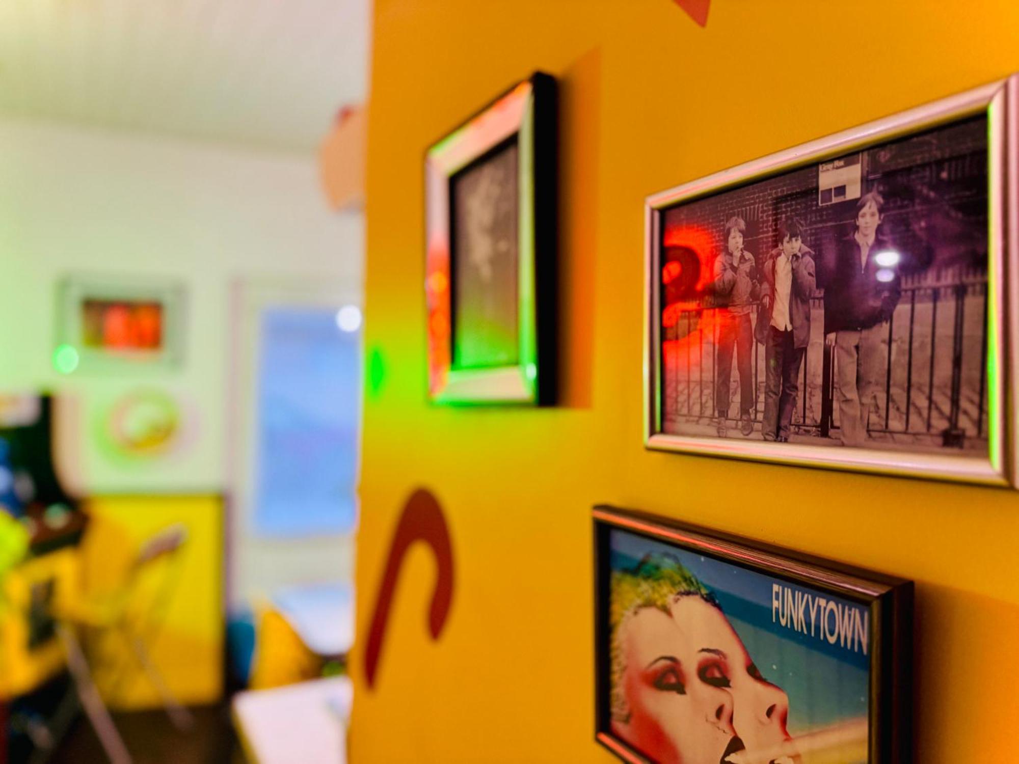 Le Cap 80 , La Des Nostalgiques Chez Ivona Apartment *